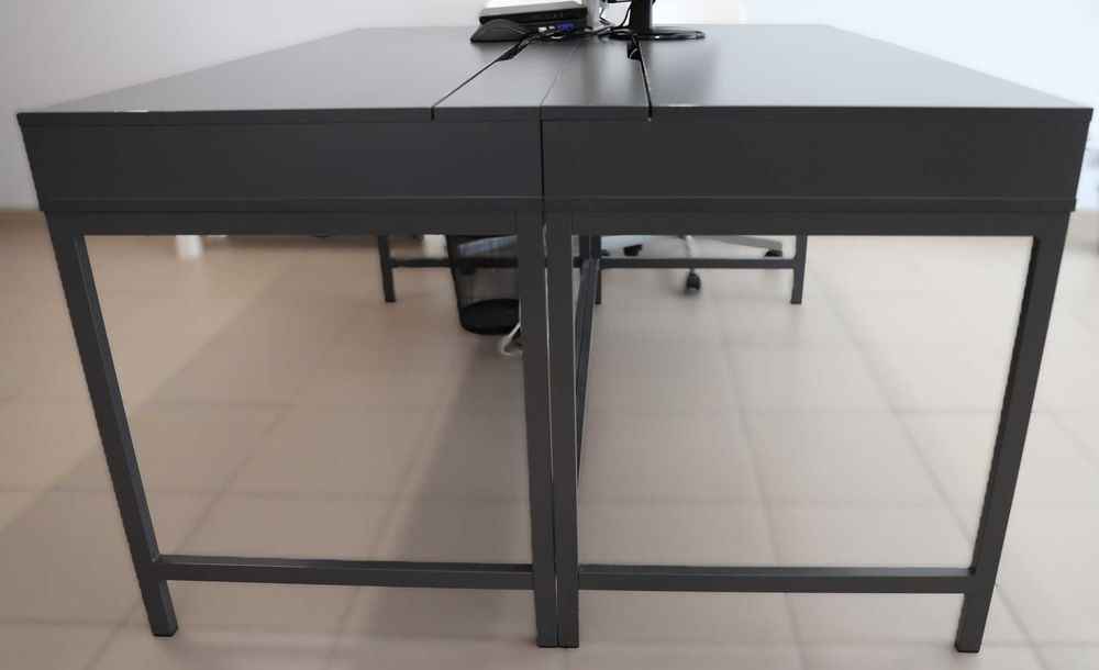 Продавам бюро ALEX /2бр./