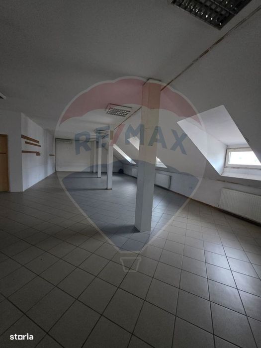 Cladire comerciala de vanzare in centrul Mediasului