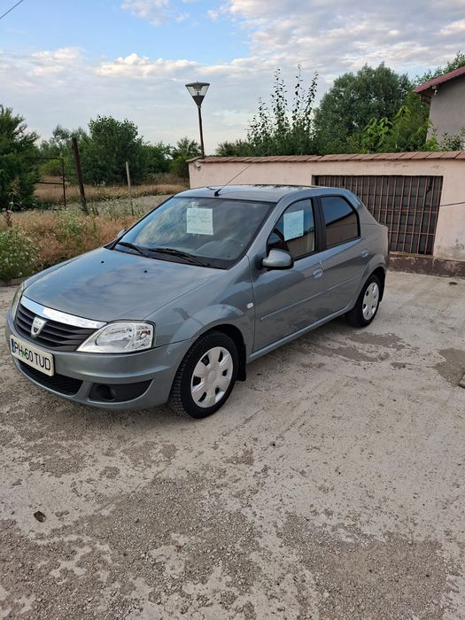 Vând Dacia Logan mod LAUREAT