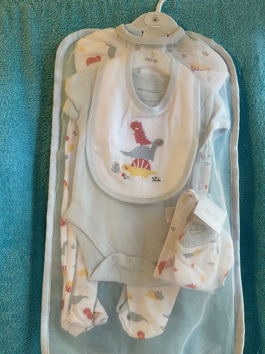 Комплект за бебе от 5 части. Перфектен подарък за изписване!