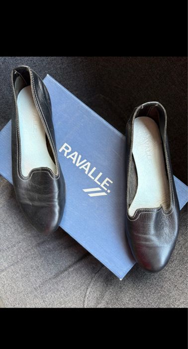 Balerini negri, Ravalle, 36