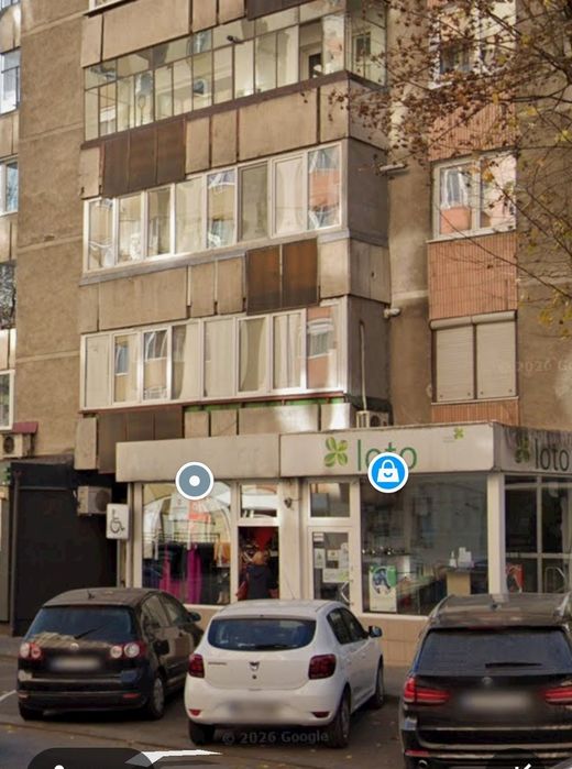 Dau in chirie spatiu comercial Bul 1 Dec 1918