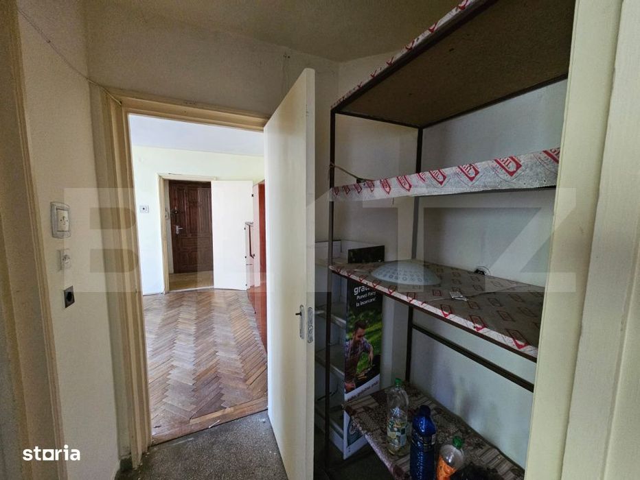 Apartament 2 camere, 48 mp, etaj 1, semidecomandat, ideal pentru renov