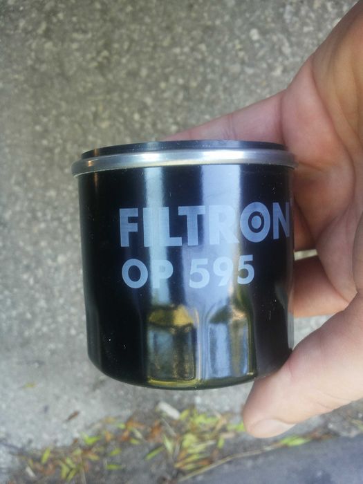 Продавам авточасти за Мазда 323 F 1.6 98 К.с