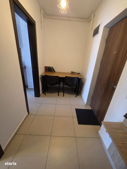 Titan,  pe strada Postasului, bloc 2018, centrala, loc parcare