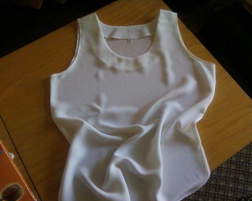 Дамски потници различни цветове и размери от плат.