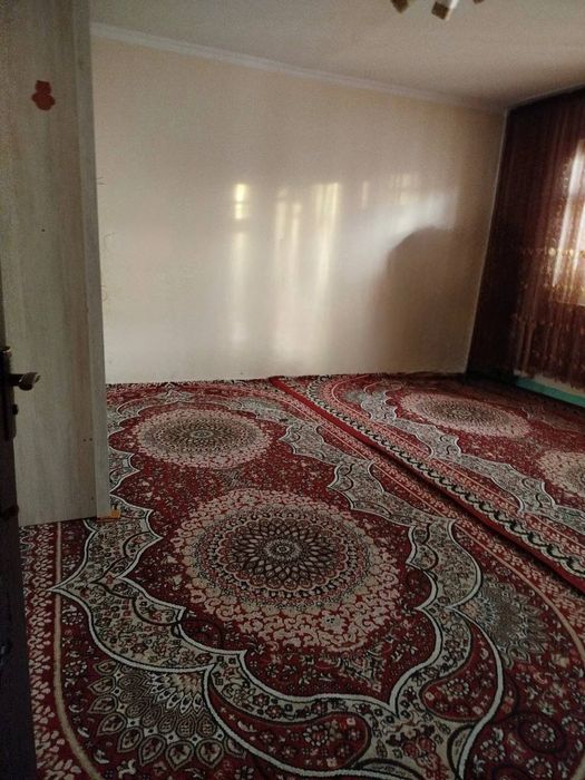 Срочно продается квартира кадышева 1/8/9