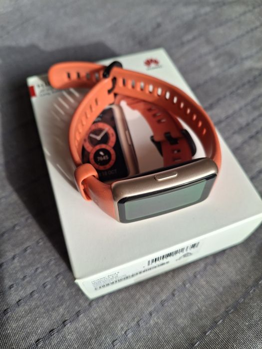 Smart Часовник Huawei Band 6