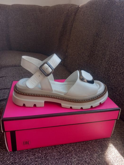 Дамски сандали -естествена кожа