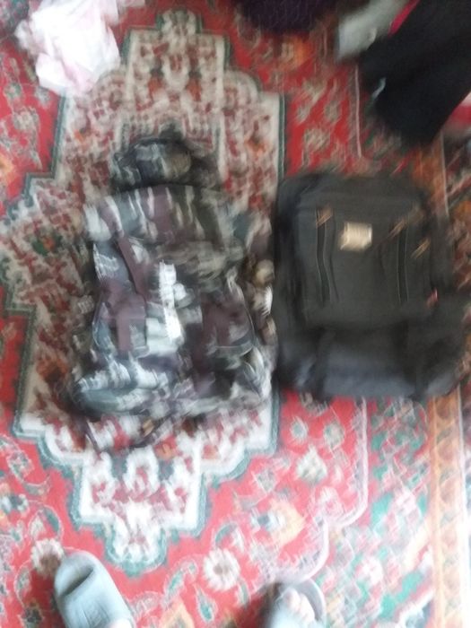 Болшиие сумки продаю.