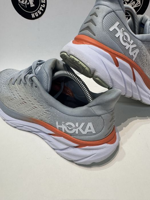 Маратонки HOKA CLIFTON 8 . Номер 41.5