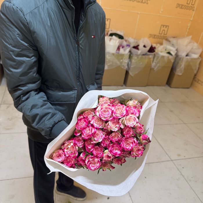 Оптом цветы роза