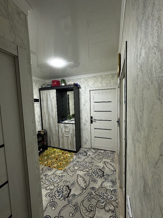 Chirchiqda 3-xonali kvartira sotiladi vasmoyda