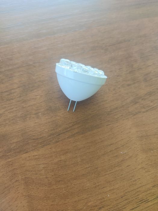 Лампа светодиодная