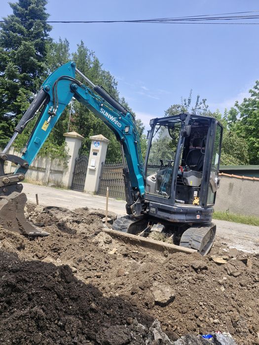 Miniexcavator de închiriat si basculanta 3.5 tone de închiriat + Transport