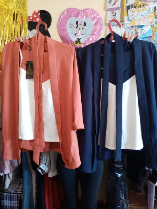 Продам разную одежду