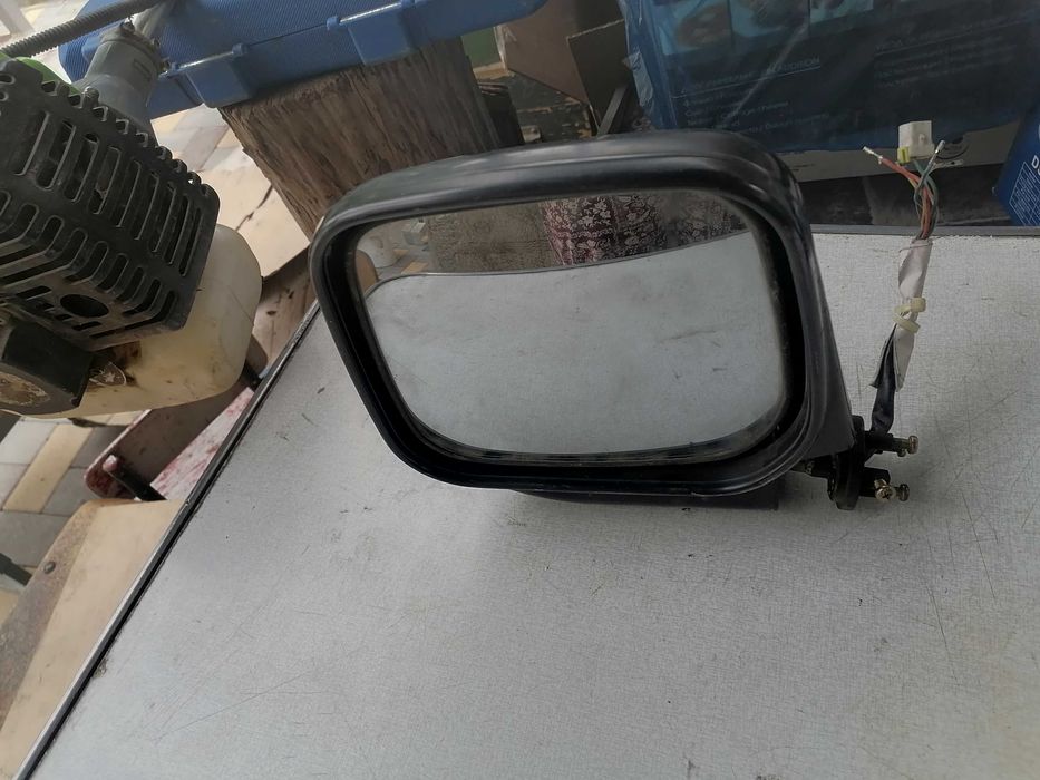Для Делики боковое левое зеркало