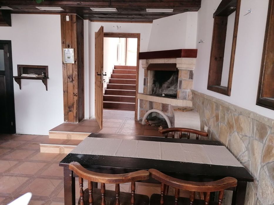 Продава се Хотел в Габрово, Център - 461 кв.м за 521 €/кв.м - Снимка #1