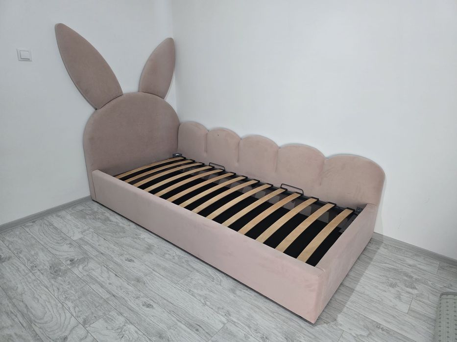 Paturi tapițate la comandă – Calitate Premium + Spațiu de depozitare