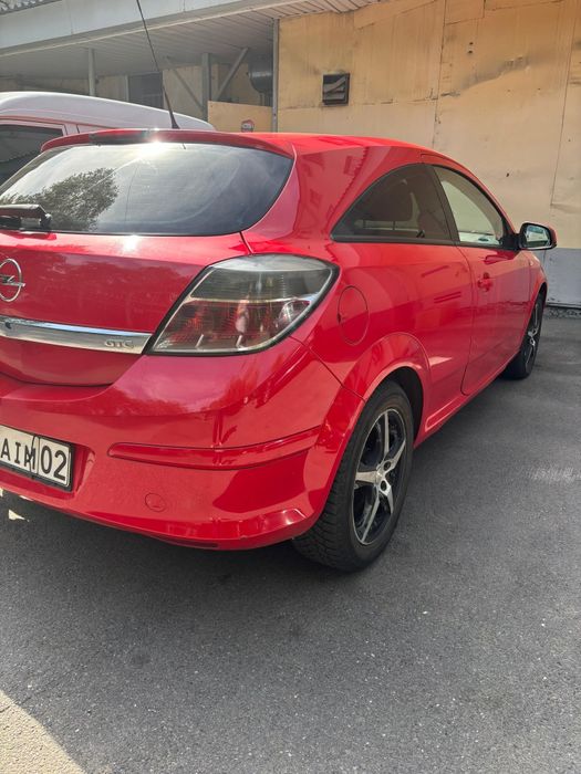 Opel Astra 2011г.