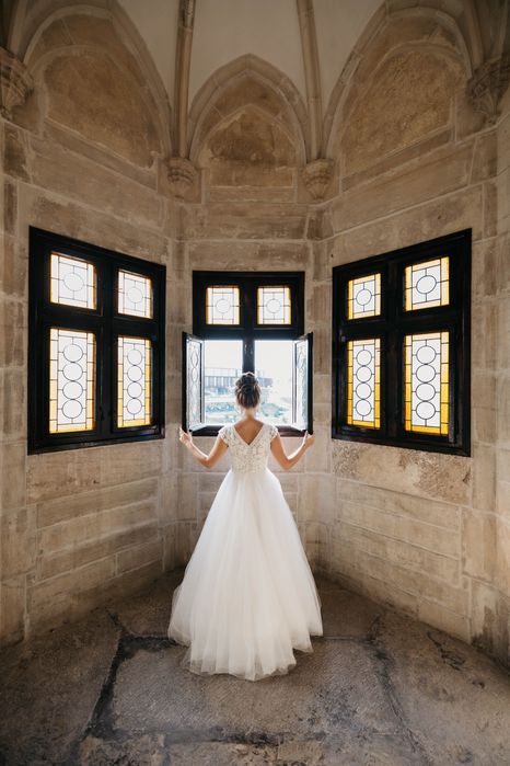 Vând rochie de mireasă + voal!