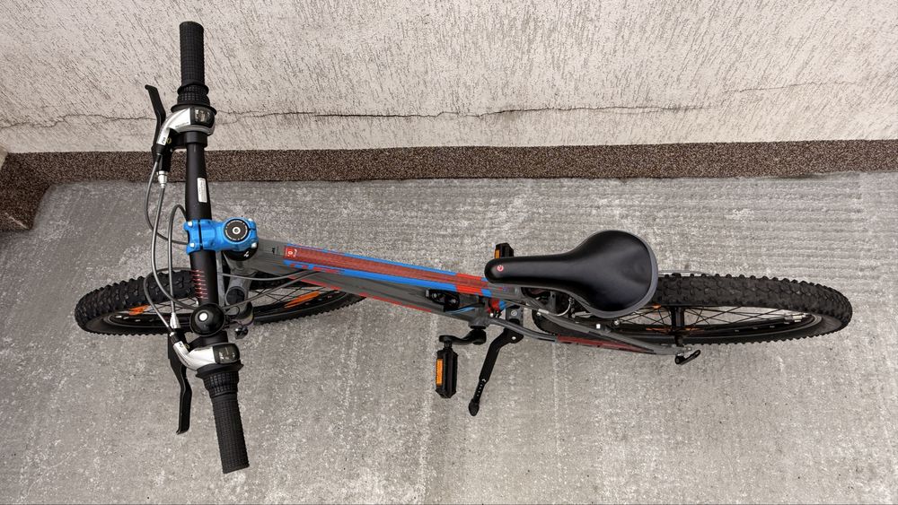 Bicicleta Cube si X-Fact