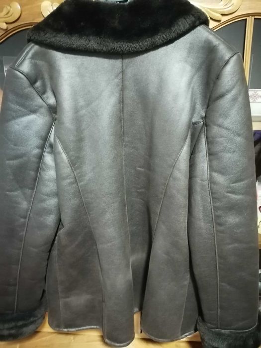 Cojoc scurt maro cu blană mărimea M transport gratuit easybox