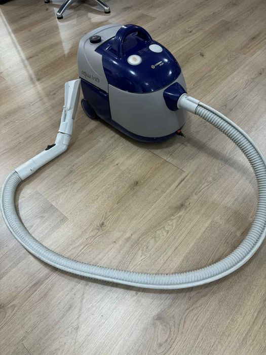 Перяща прахосмухачка Zelmer