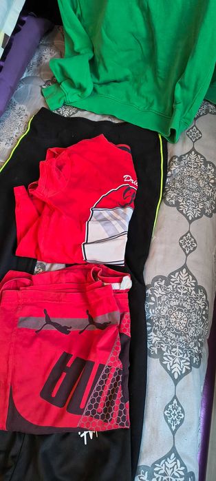 Подарявам дрехи за момиче, момче