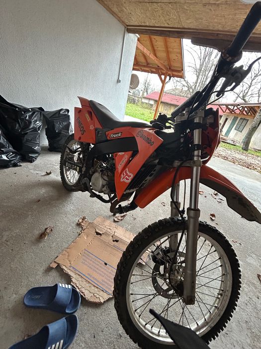 Здравейте продавам кросов мотор риеджу 50 кубика с кит на 70 кубика