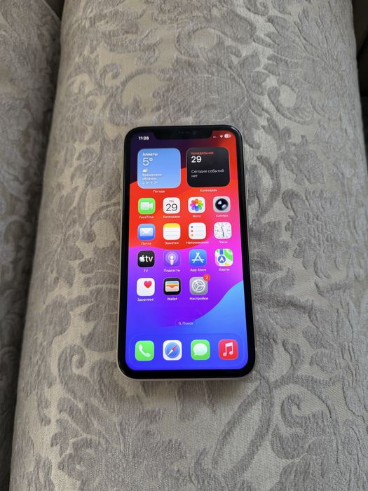 iPhone 11/128Gb - В идеальном состоянии