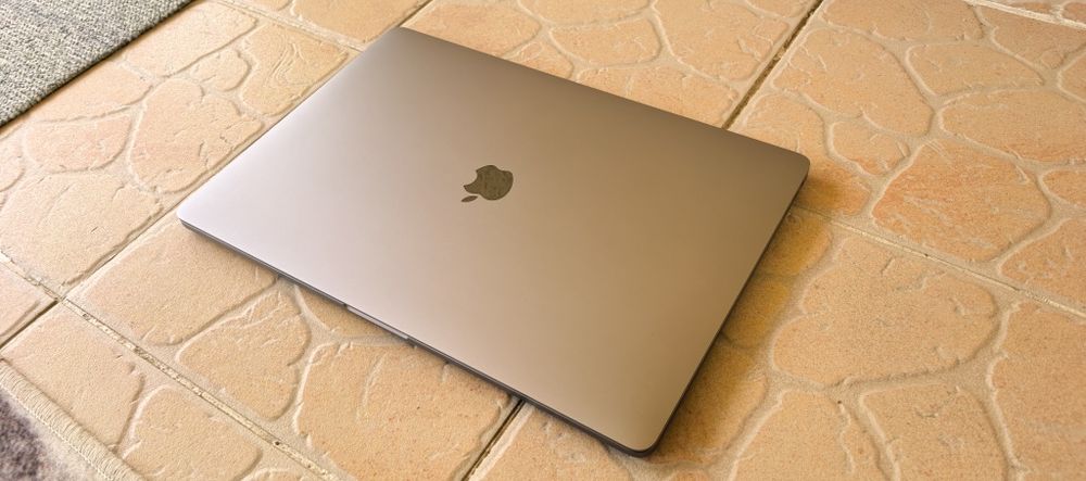 Apple Macbook PRO A2141_16"_i9_16GB DDR4_1TB SSD_AMD 5300M 4GB_ca NOU_