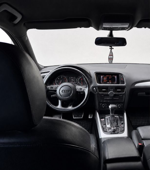 Vand Audi Q5 3.0 tdi quatro S-line