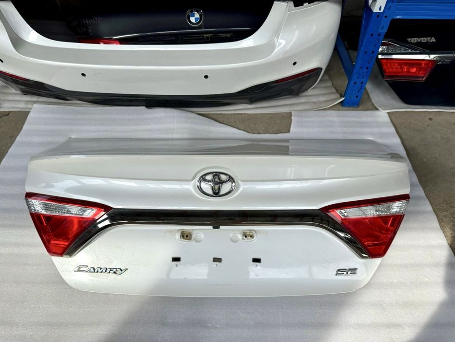 Крышка багажника Camry 50 55 Камри 50 55 американец