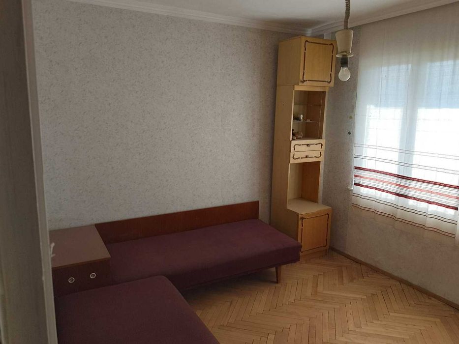 Продава се Четиристаен апартамент в Монтана, Идеален център - 90 кв.м за 1077 €/кв.м - Снимка #6