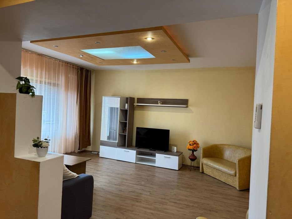 Vand apartament 2 camere central
