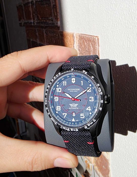 Нов Victorinox Airboss