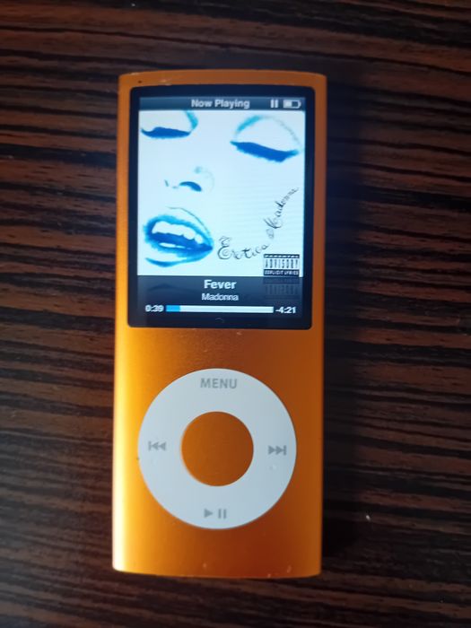 iPod nano 8 GB generația a 4 a