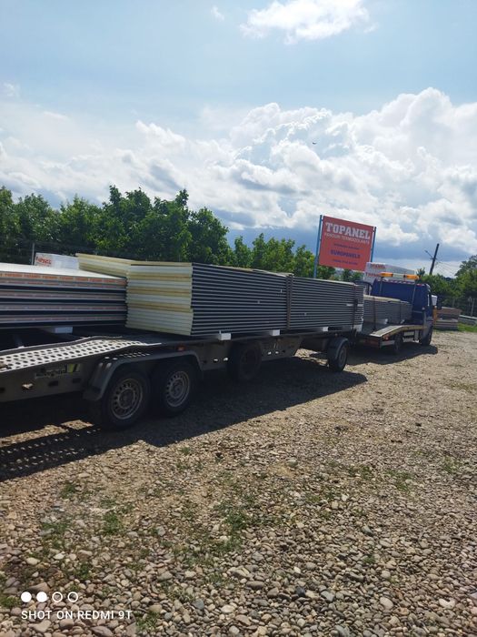 Depozit panouri sandwich