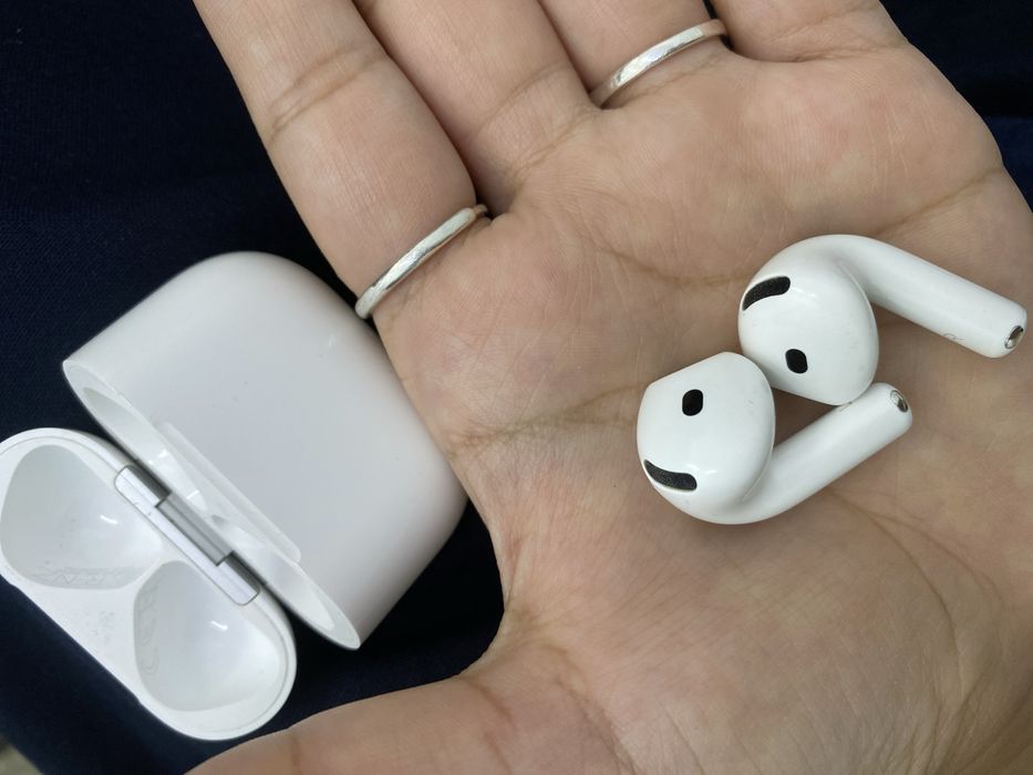 Наушники Air Pods 4