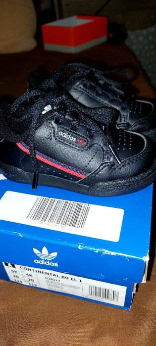 Маратонки Адидас за момче размер 20