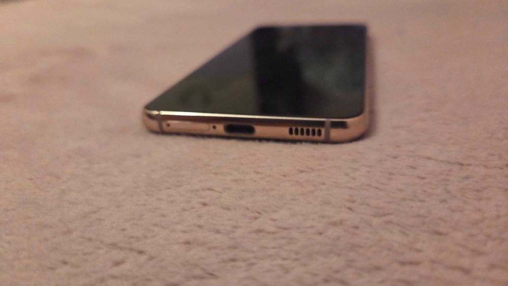 Telefon s21 stare f buna