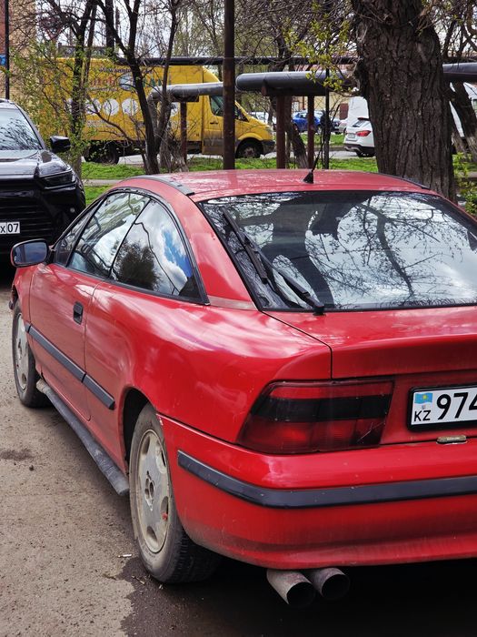 Opel calibra 2 литра