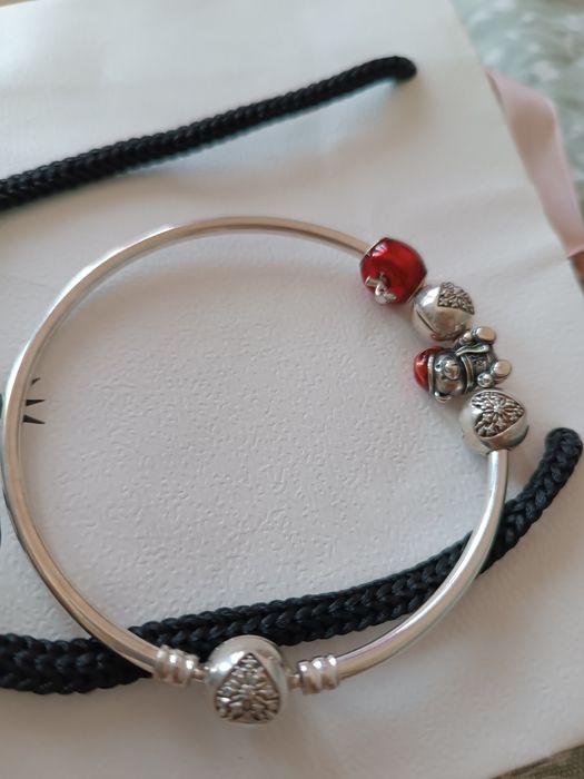 Pandora  ,21см оригинална гривна и талисмани