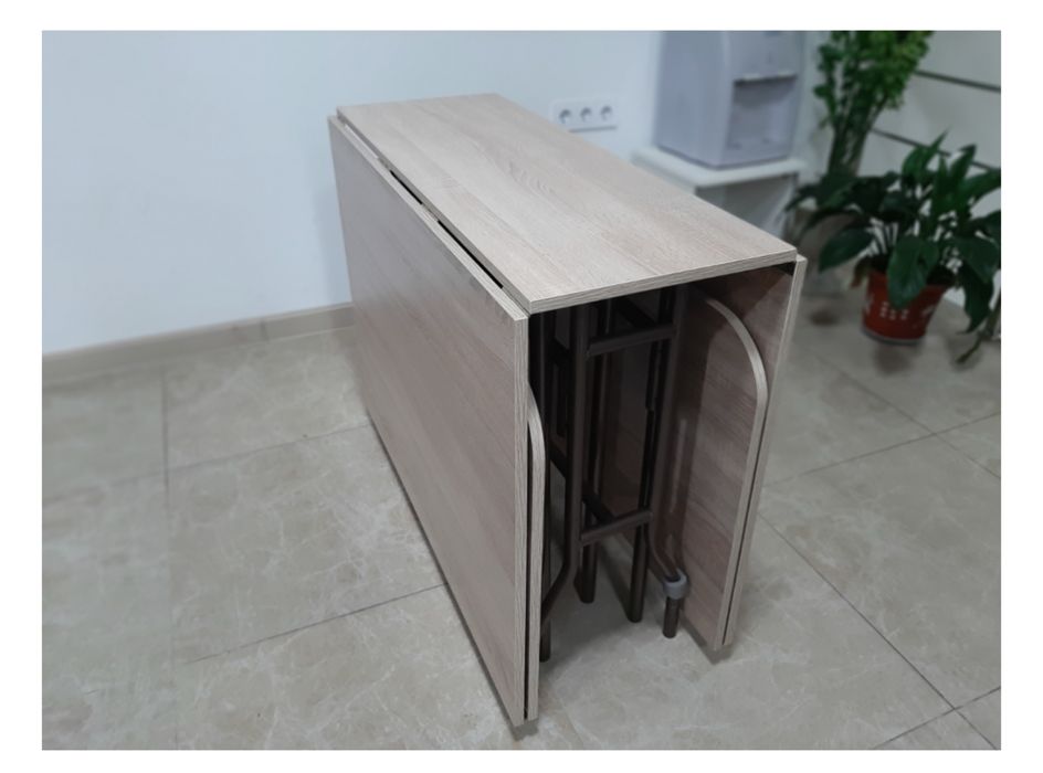 Продается стол и стулья