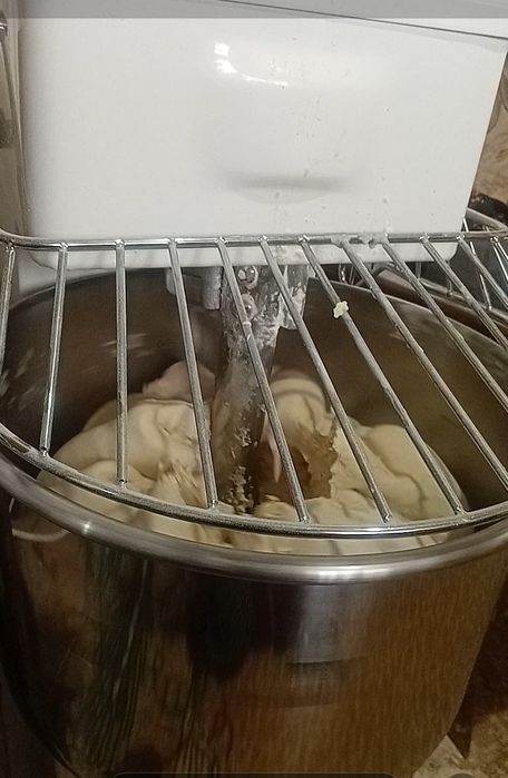 Тестомешалка,хамир коргич,хамир киладиган аппарат