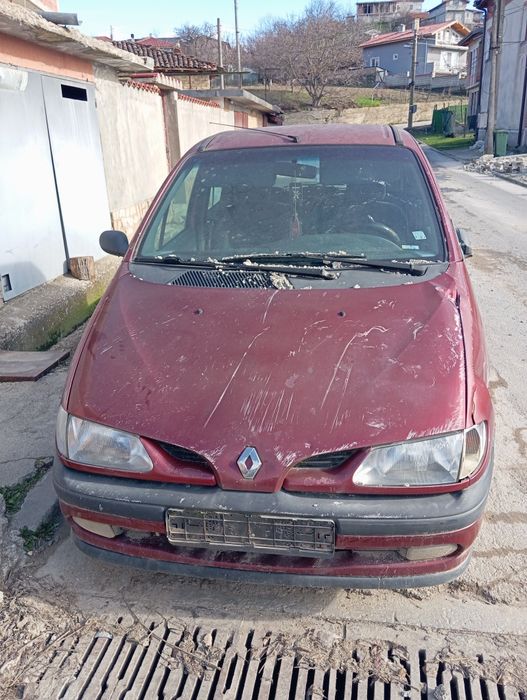 Рено Меган Ценик  2.0 Бензин. Газ за ЧАСТИ или ЦЯЛ