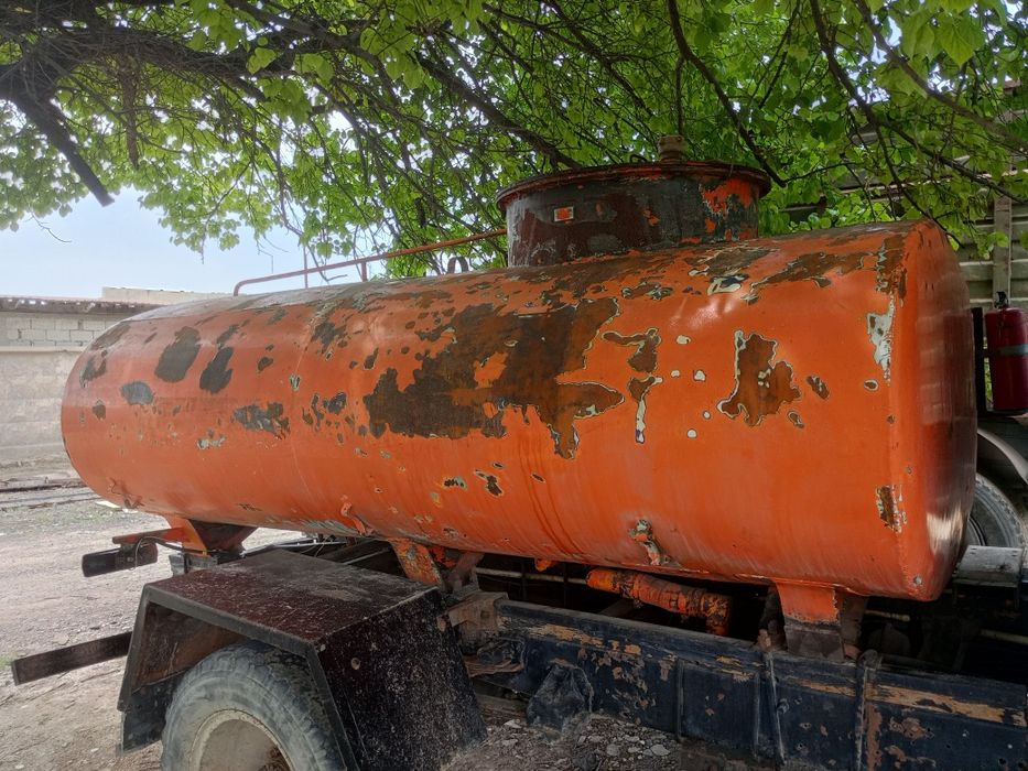 Gaz 53 bochka sotiladi zòr xolatda