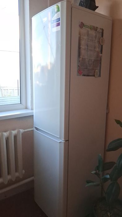 Продам холодильник