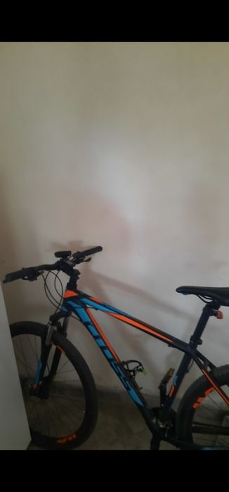 Vând Bicicleta Cross